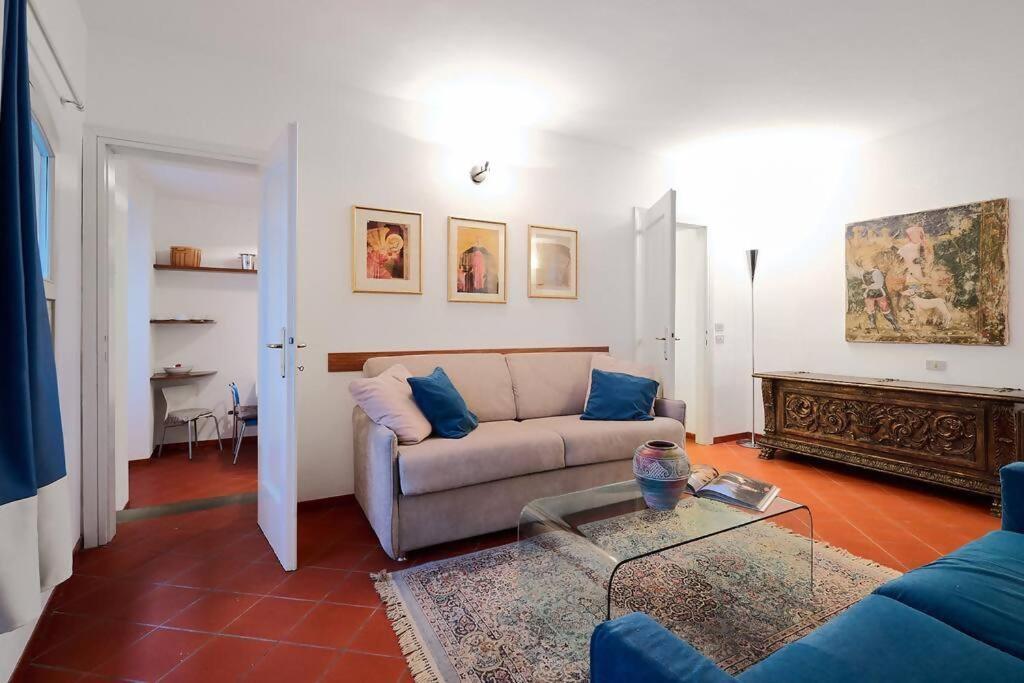 Il Salotto Sul Gombito Apartment